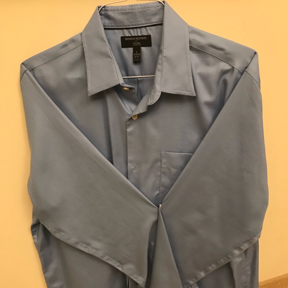 Men’s Banana Republic dress shirt